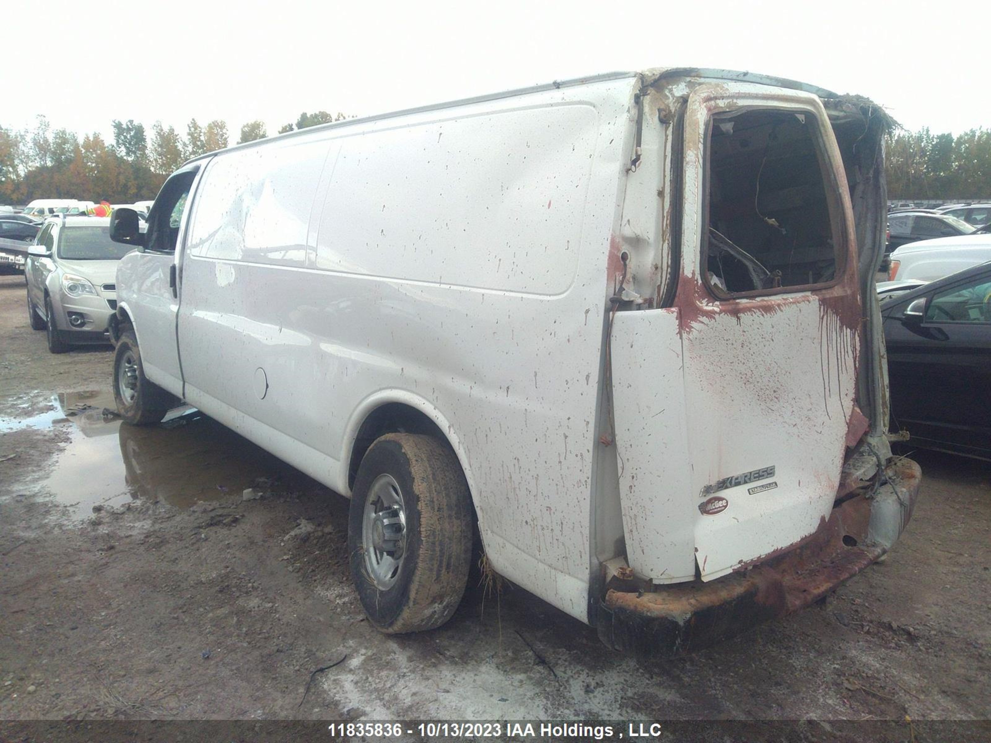 Photo 2 VIN: 1GCWGGCF7F1203727 - CHEVROLET EXPRESS 