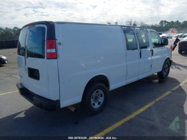 Photo 3 VIN: 1GCWGGCG8B1107687 - CHEVROLET EXPRESS 2500 