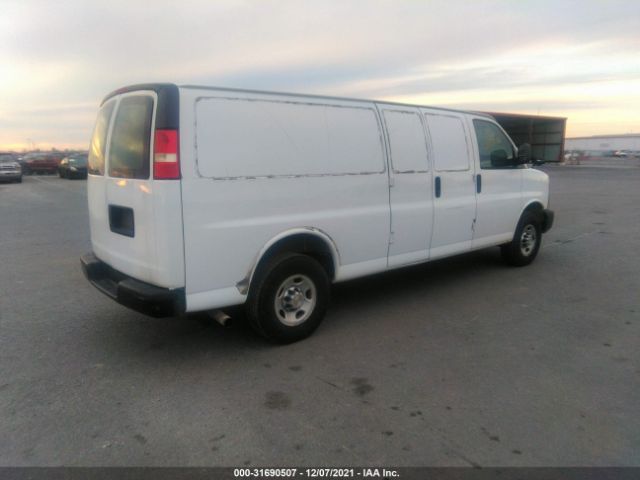 Photo 3 VIN: 1GCWGGFA2C1119102 - CHEVROLET EXPRESS CARGO VAN 