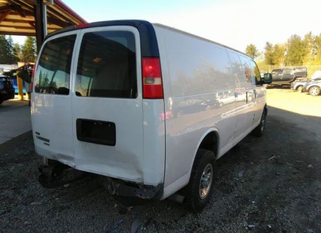 Photo 3 VIN: 1GCWGGFA3C1110571 - CHEVROLET EXPRESS CARGO VAN 