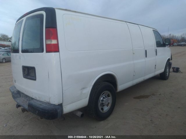 Photo 3 VIN: 1GCWGGFA5B1103037 - CHEVROLET EXPRESS CARGO VAN 