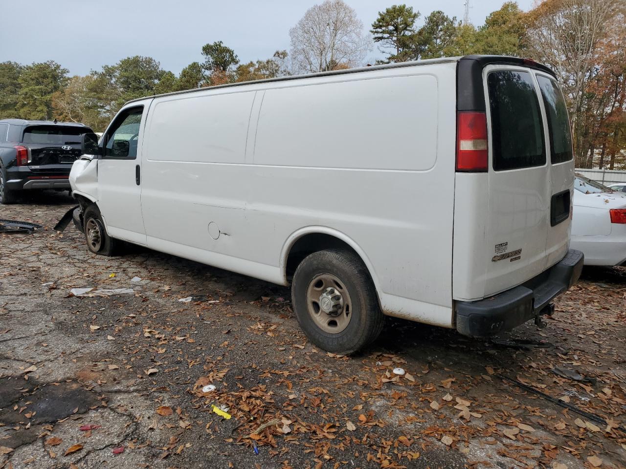 Photo 2 VIN: 1GCWGGFF5F1170982 - CHEVROLET EXPRESS 