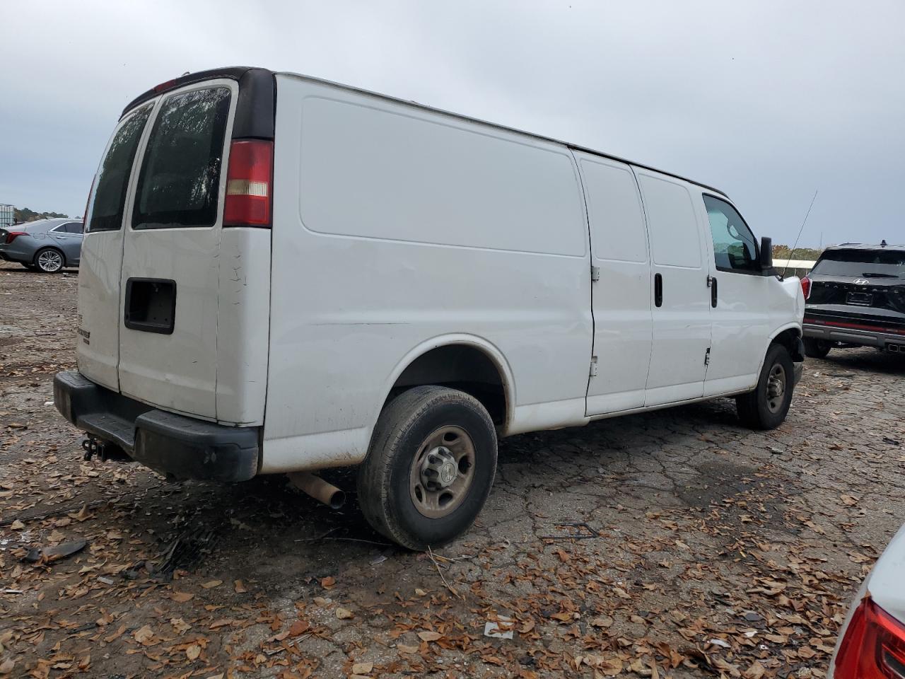 Photo 3 VIN: 1GCWGGFF5F1170982 - CHEVROLET EXPRESS 