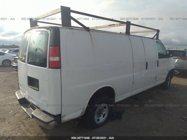 Photo 3 VIN: 1GCWGGFG0C1130975 - CHEVROLET EXPRESS CARGO VAN 