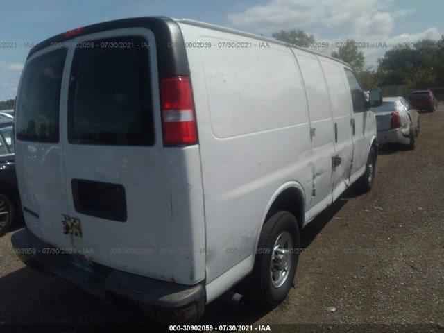 Photo 3 VIN: 1GCZGFBA7A1112589 - CHEVROLET EXPRESS CARGO VAN 