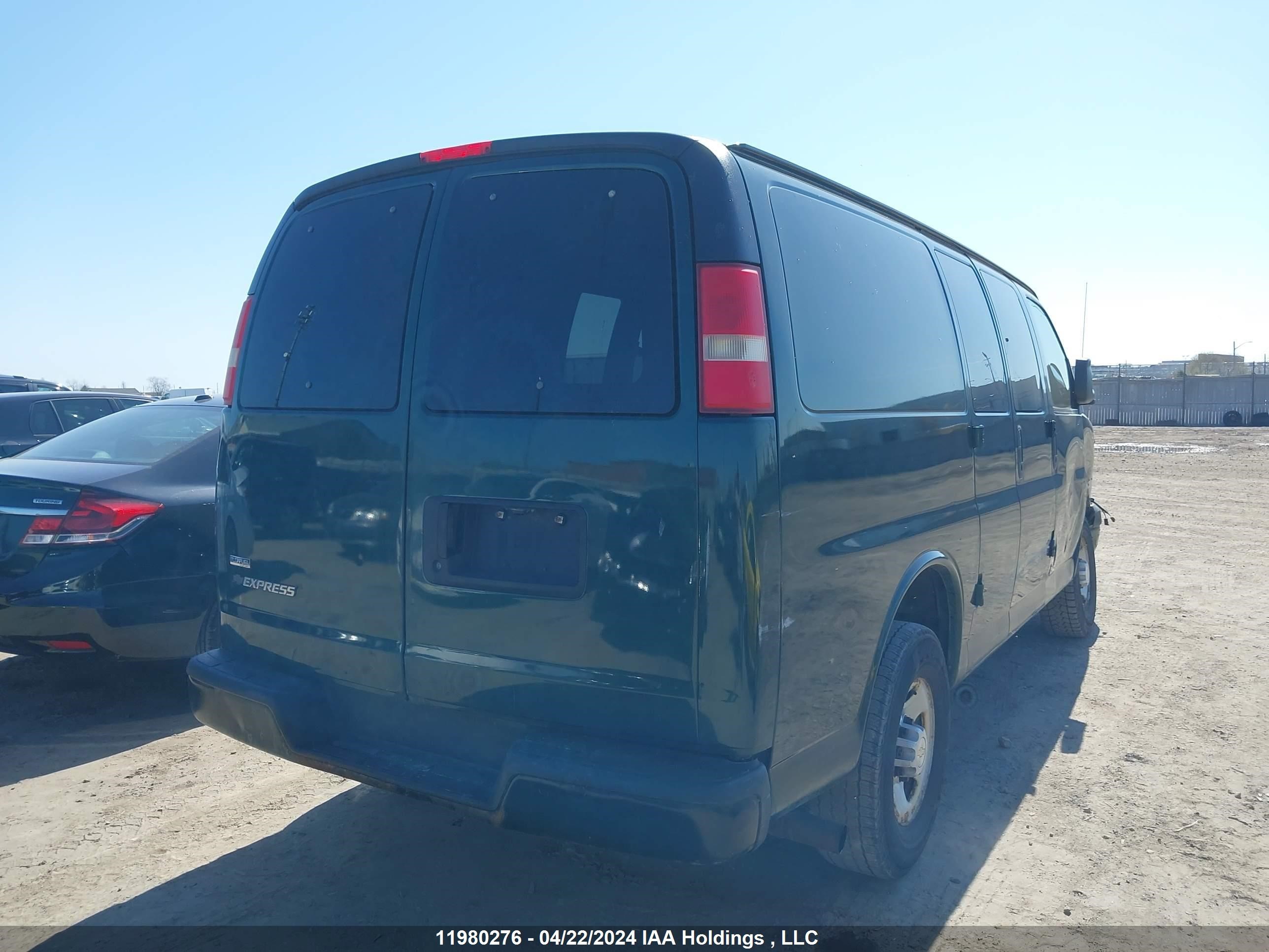 Photo 3 VIN: 1GCZGFBGXA1102577 - CHEVROLET EXPRESS 