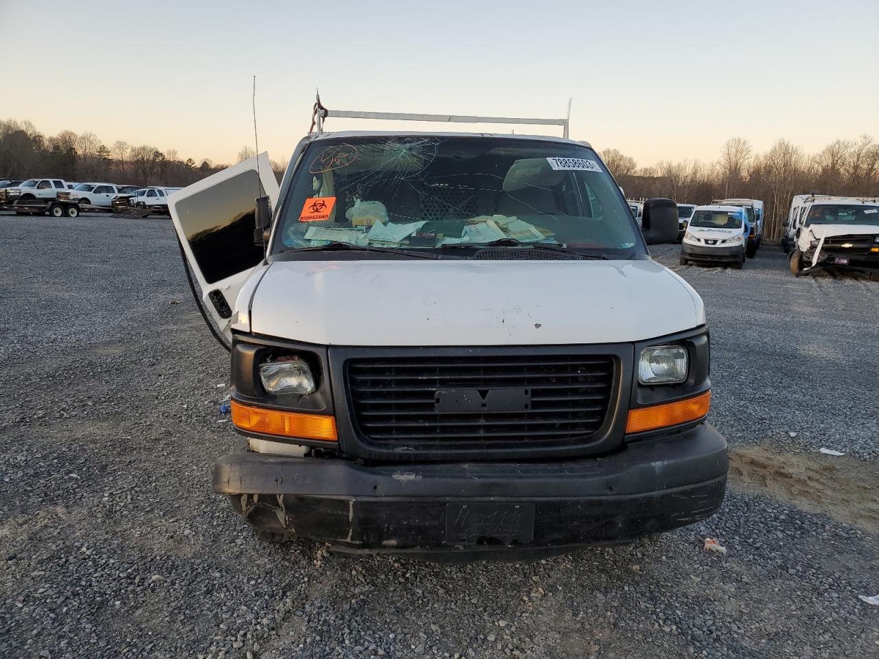 Photo 4 VIN: 1GCZGGDA8A1131770 - CHEVROLET EXPRESS 