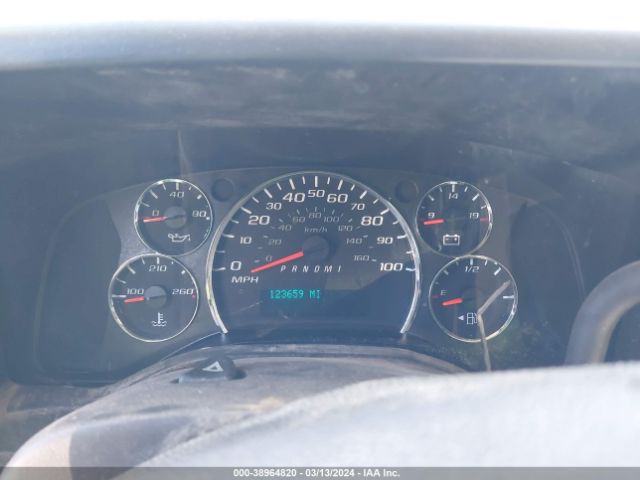 Photo 6 VIN: 1GCZGGFG0H1102808 - CHEVROLET EXPRESS 3500 