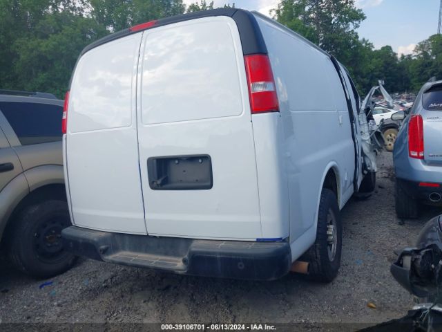 Photo 3 VIN: 1GCZGGFG8L1237320 - CHEVROLET EXPRESS CARGO 