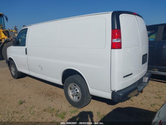 Photo 2 VIN: 1GCZGGFG9J1162835 - CHEVROLET EXPRESS 