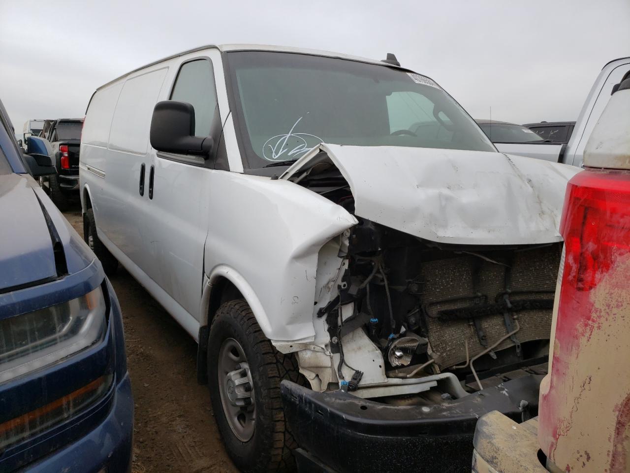 Photo 3 VIN: 1GCZGHFG2J1332247 - CHEVROLET EXPRESS 