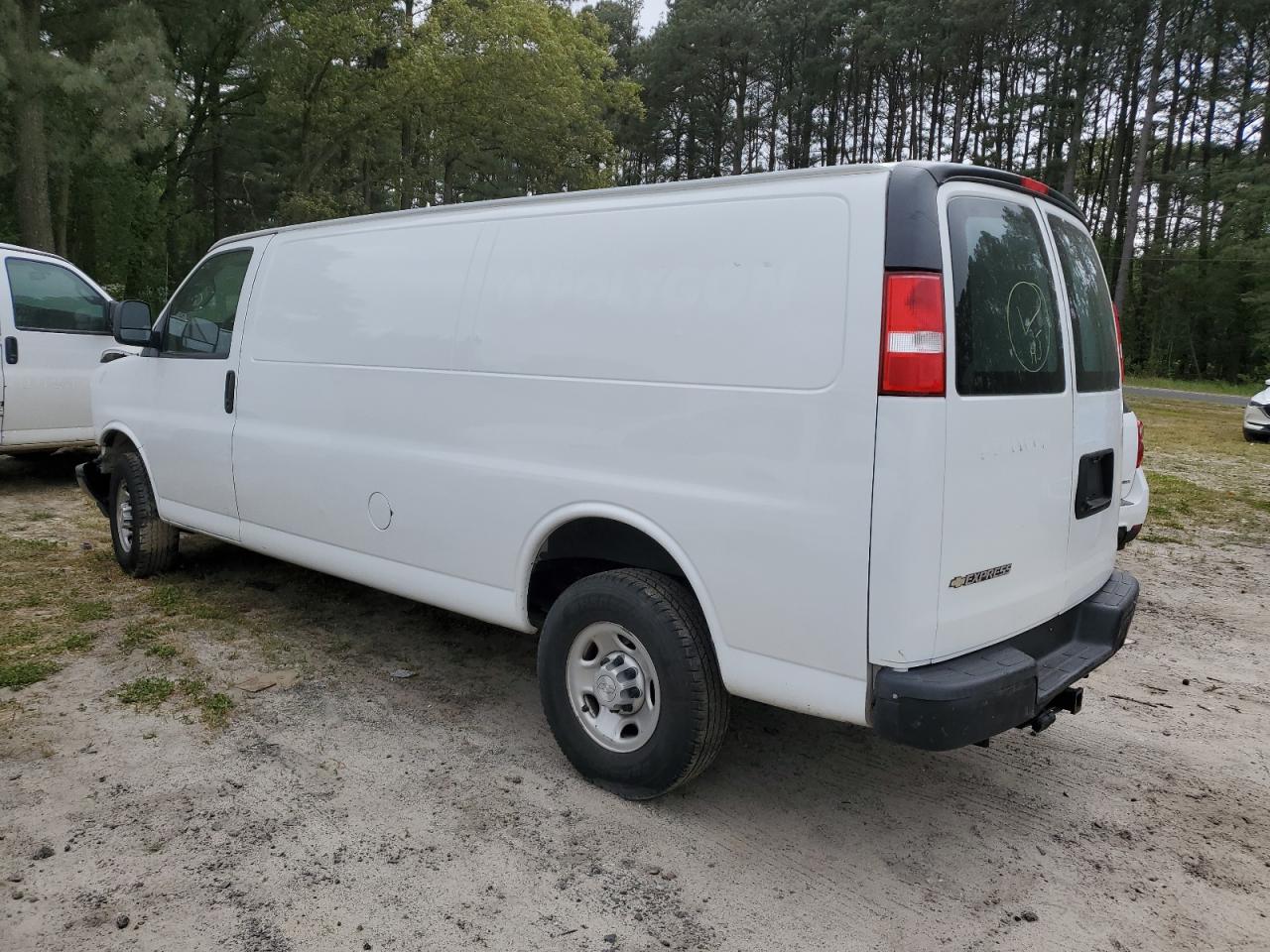 Photo 1 VIN: 1GCZGHFG3K1357031 - CHEVROLET EXPRESS 