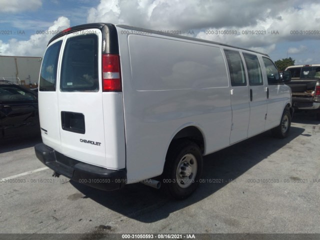 Photo 3 VIN: 1GCZGHFG6G1223167 - CHEVROLET EXPRESS CARGO VAN 