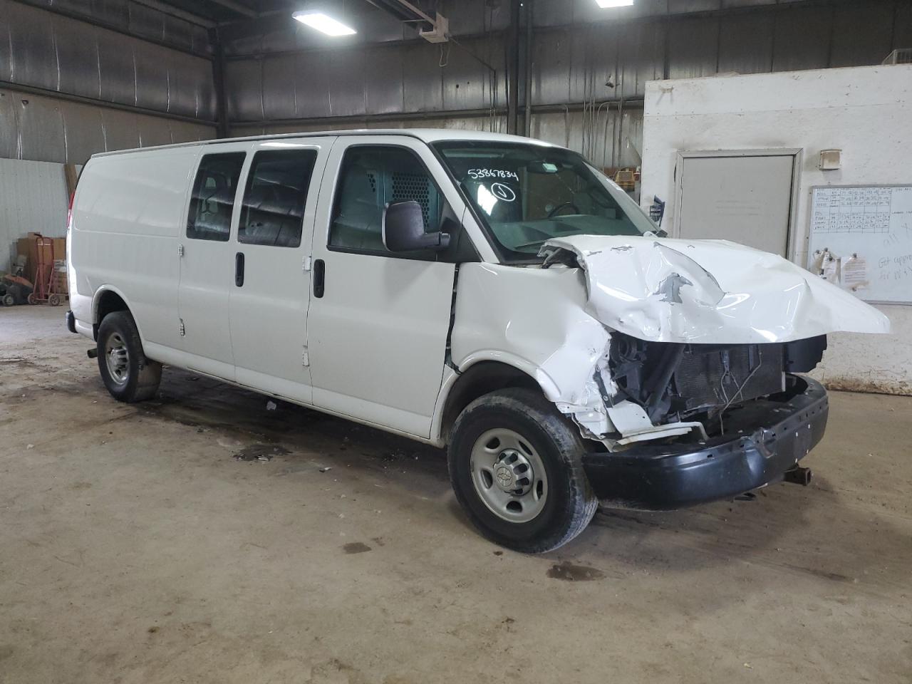 Photo 3 VIN: 1GCZGHFGXH1132937 - CHEVROLET EXPRESS 