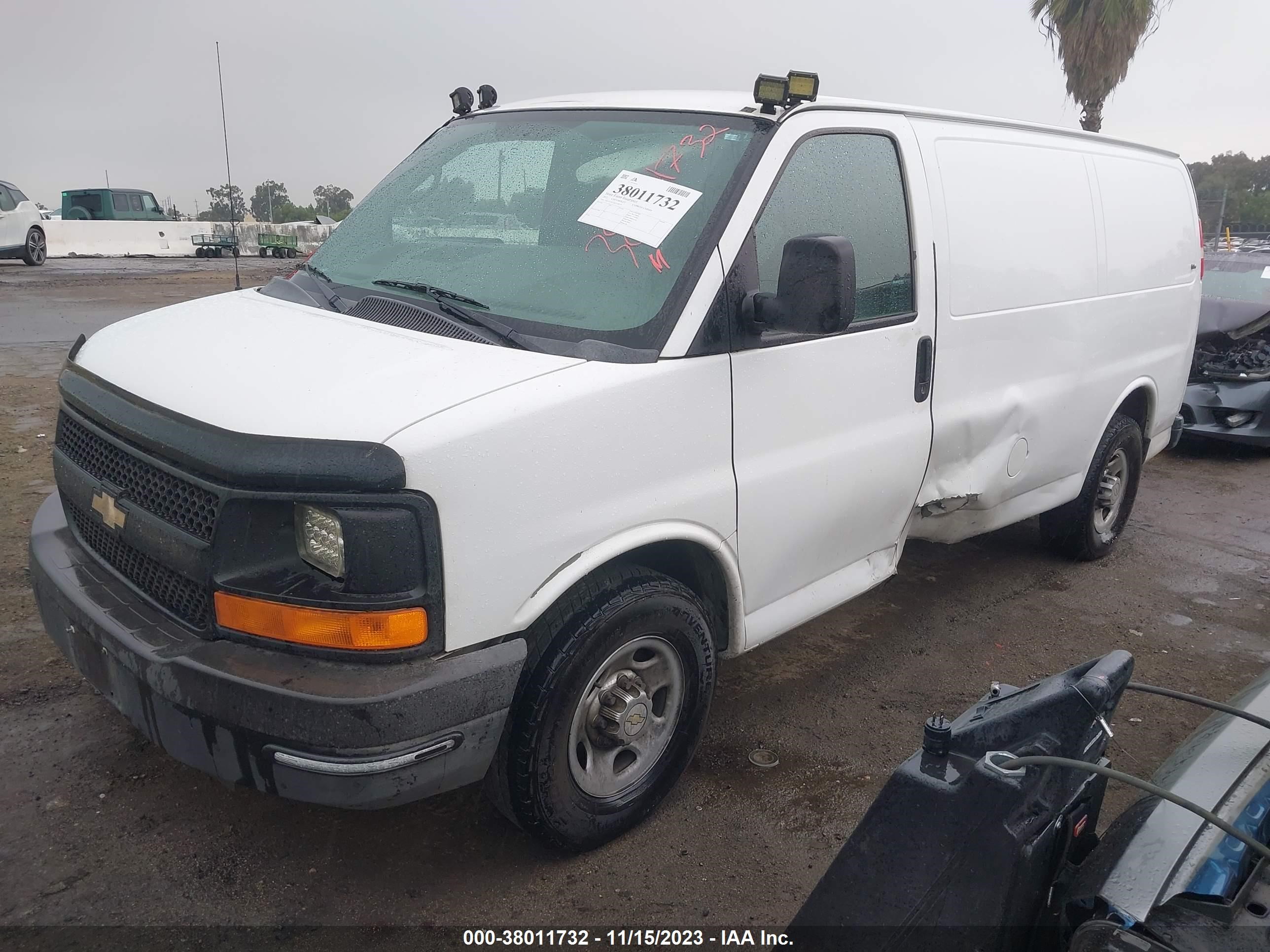 Photo 1 VIN: 1GCZGTCA5C1199375 - CHEVROLET EXPRESS 