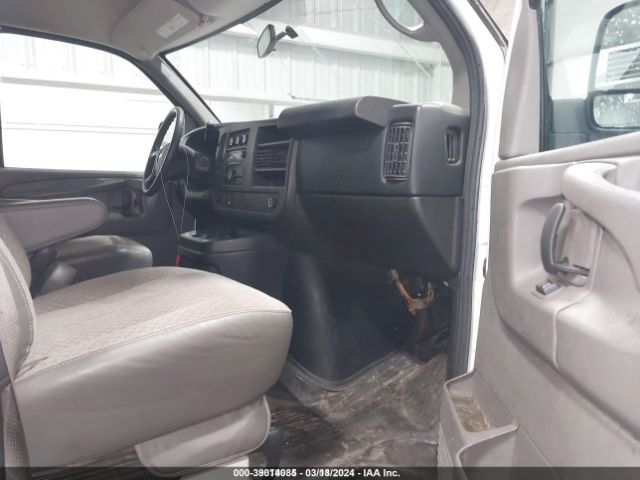 Photo 4 VIN: 1GCZGTCA9E1203396 - CHEVROLET EXPRESS 3500 