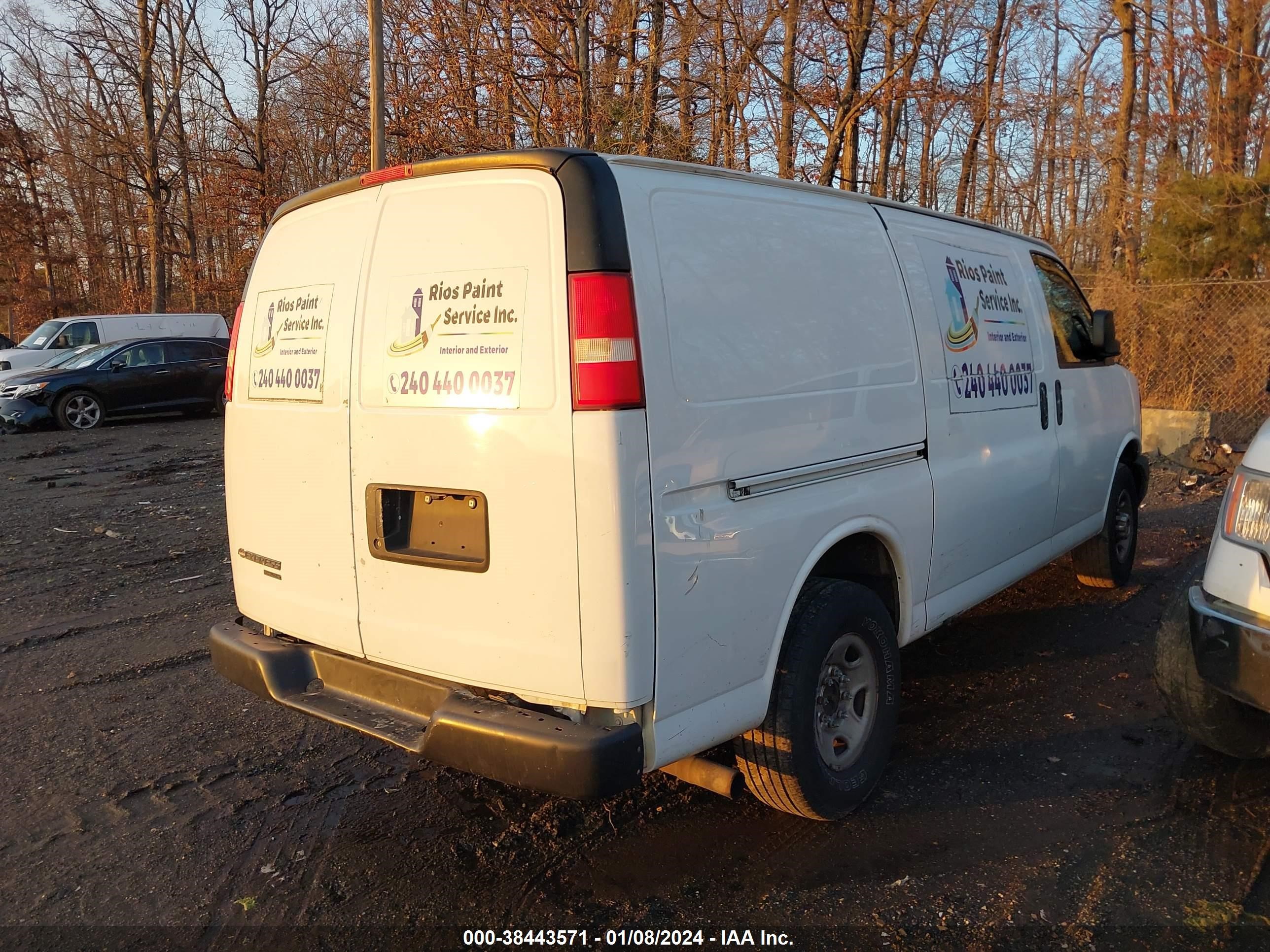 Photo 3 VIN: 1GCZGTCG0E1104454 - CHEVROLET EXPRESS 