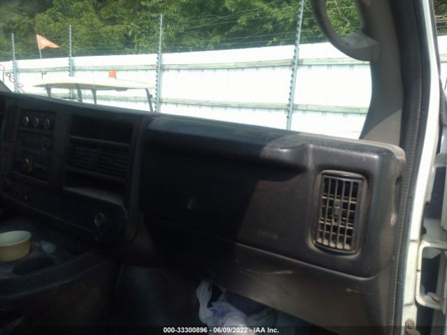 Photo 4 VIN: 1GCZGTCG1D1109578 - CHEVROLET EXPRESS CARGO VAN 