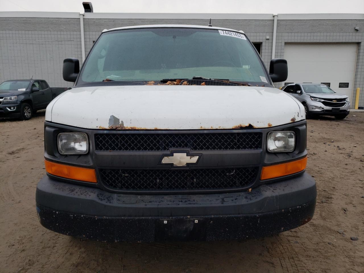 Photo 4 VIN: 1GCZGTCG9B1145368 - CHEVROLET EXPRESS 