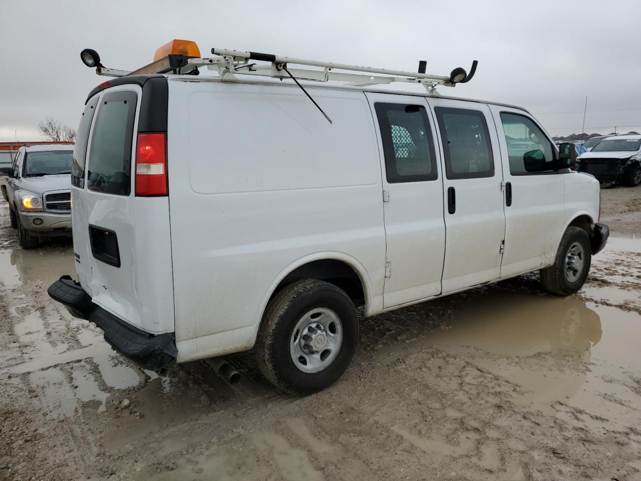 Photo 2 VIN: 1GCZGTCGXC1194872 - CHEVROLET EXPRESS 