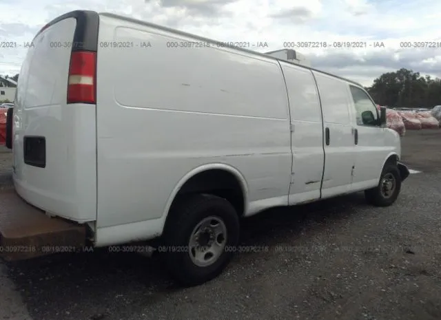 Photo 3 VIN: 1GCZGUCG2D1152641 - CHEVROLET EXPRESS CARGO VAN 