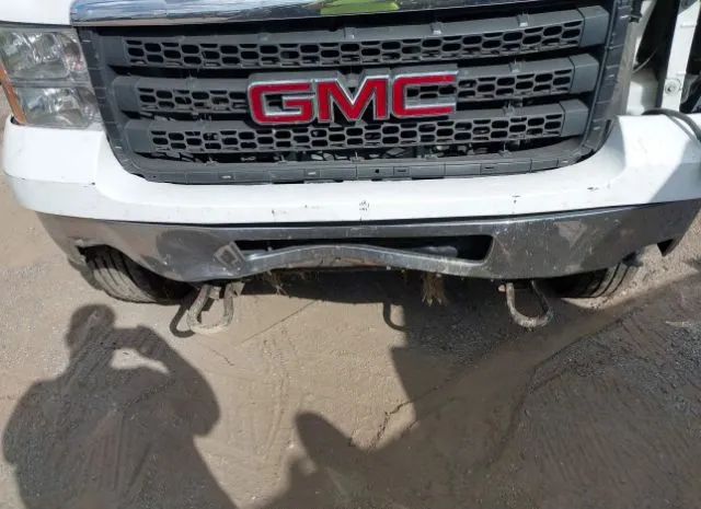 Photo 5 VIN: 1GD01ZCG9BF223322 - GMC SIERRA 2500HD 