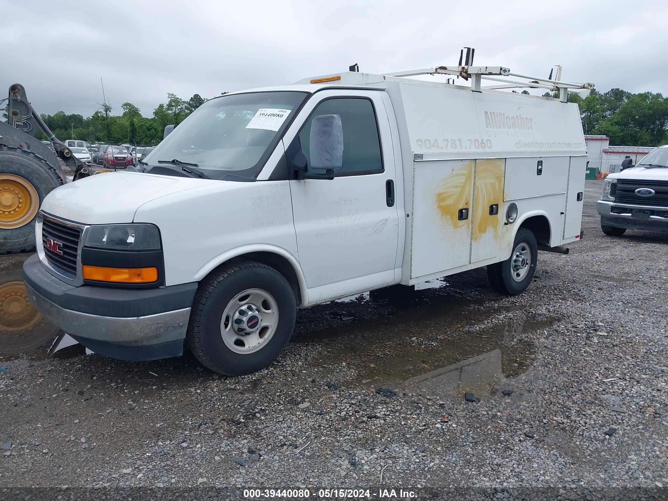 Photo 2 VIN: 1GD07RFG0H1122668 - GMC SAVANA 