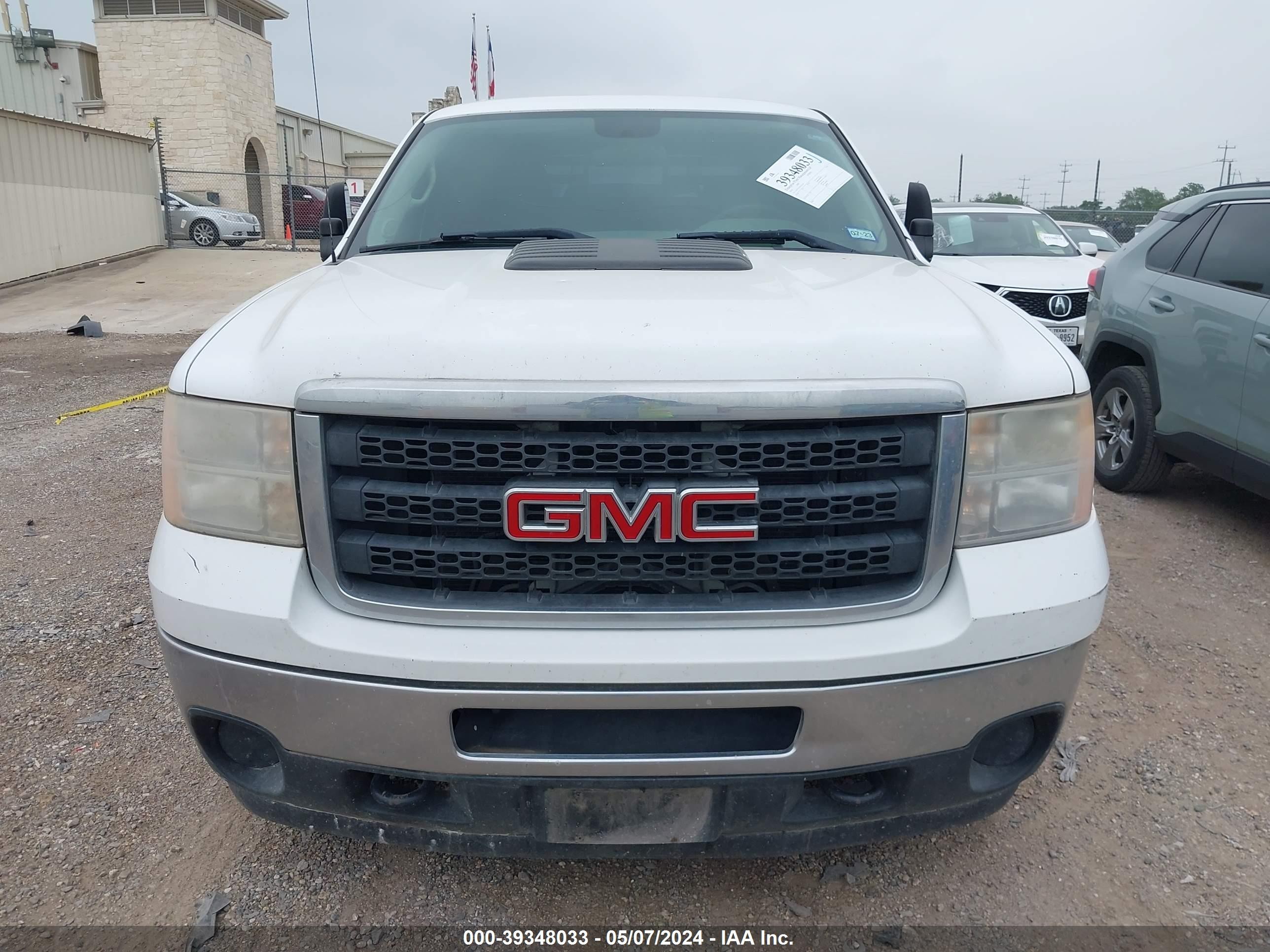 Photo 11 VIN: 1GD11ZCG5EF163242 - GMC SIERRA 