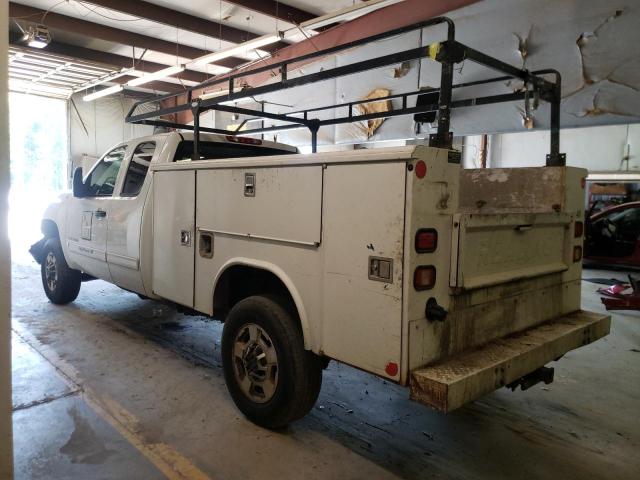 Photo 1 VIN: 1GD210CG7BZ304015 - GMC SIERRA C25 