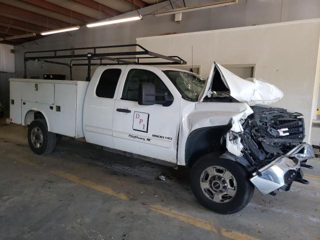 Photo 3 VIN: 1GD210CG7BZ304015 - GMC SIERRA C25 