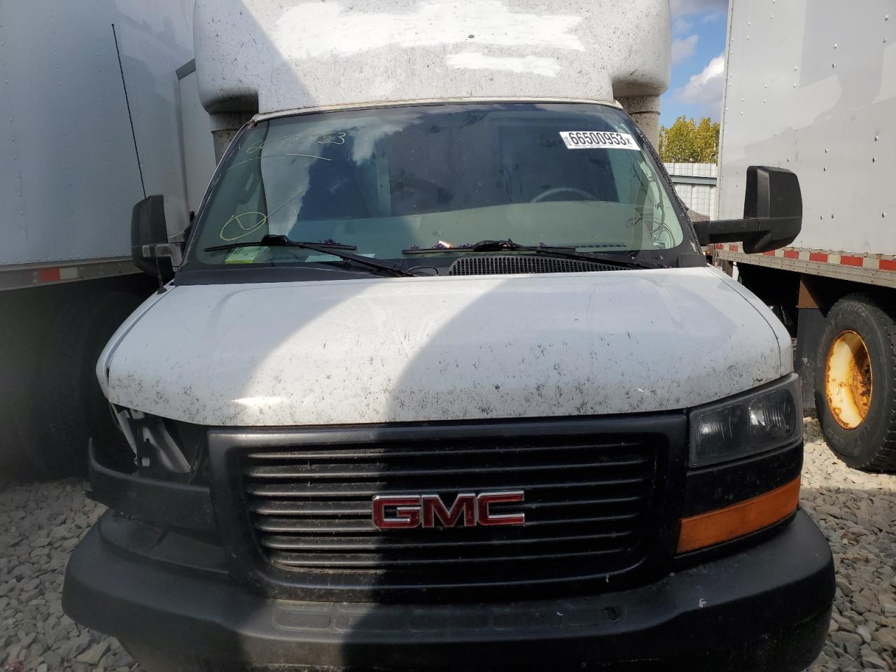 Photo 4 VIN: 1GD37RCG0J1167472 - GMC SAVANA 