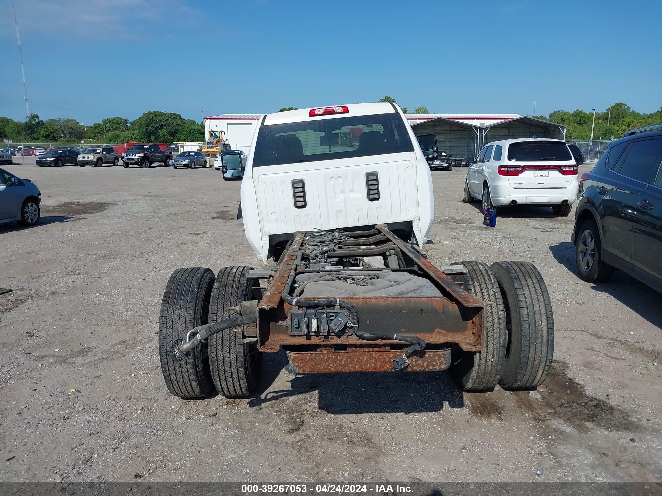 Photo 14 VIN: 1GD38PE73LF275167 - GMC SIERRA 