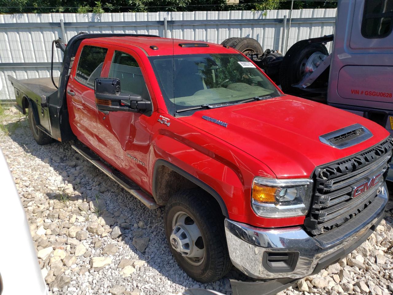 Photo 3 VIN: 1GD42VCY3JF269324 - GMC SIERRA 