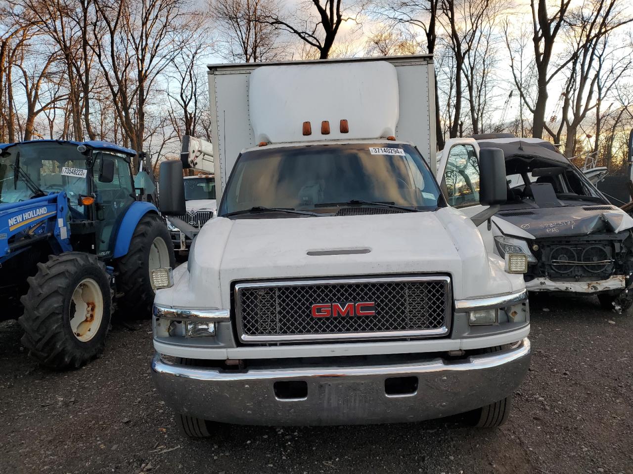 Photo 4 VIN: 1GDE5C12X5F531926 - GMC NULL 