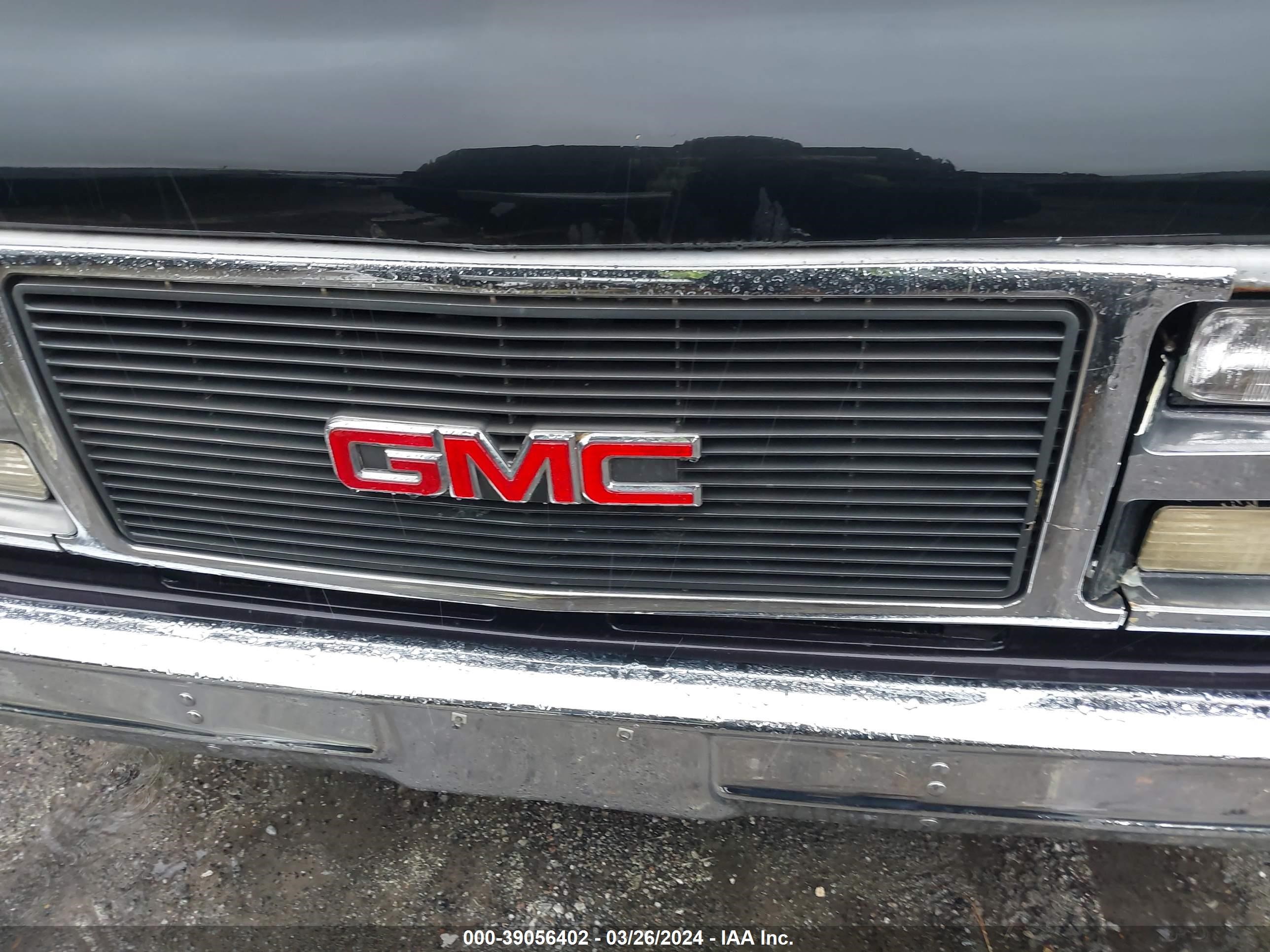 Photo 9 VIN: 1GDEG25K4RF504645 - GMC RALLY WAGON 