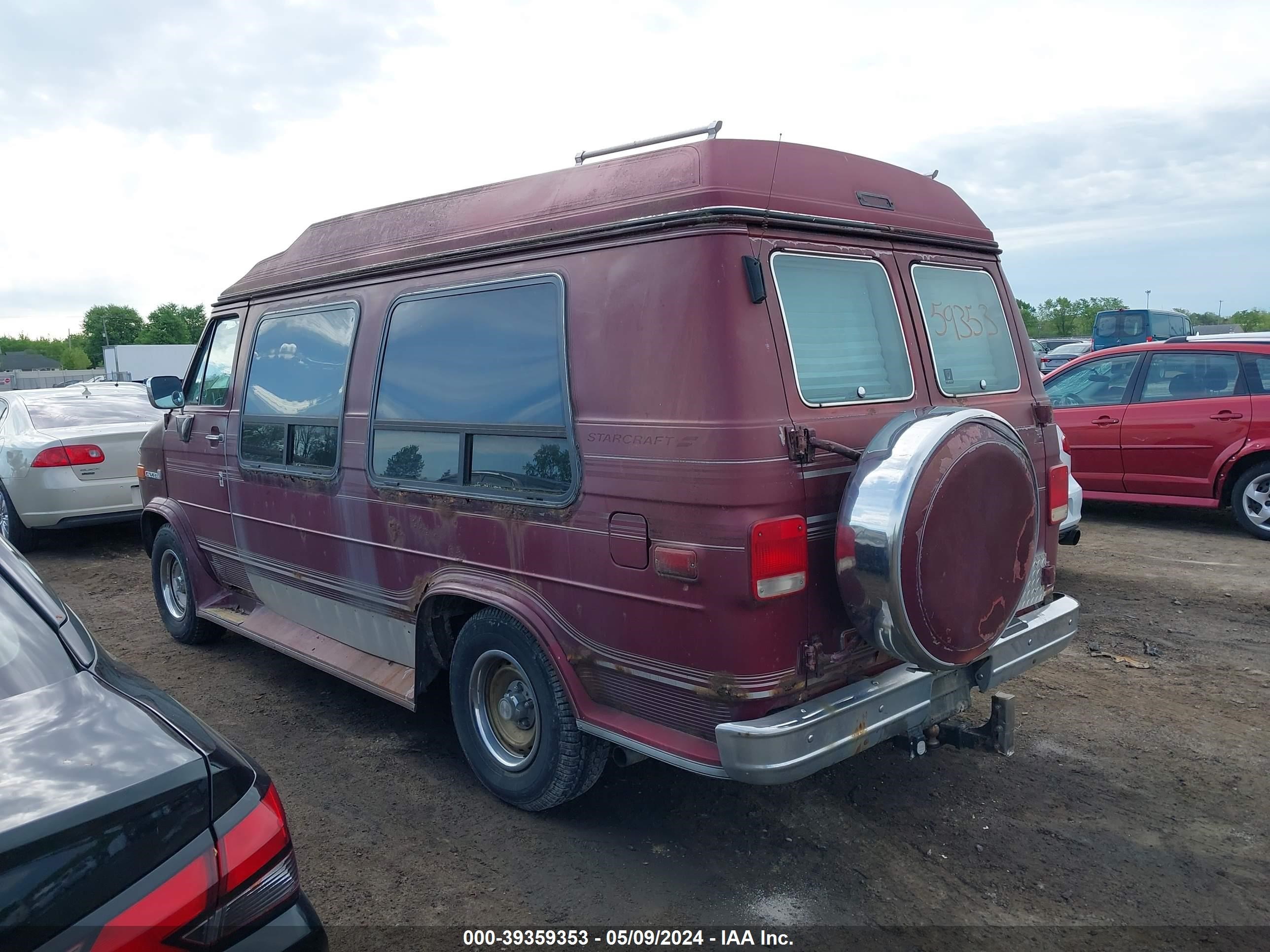 Photo 2 VIN: 1GDEG25KXM7516768 - GMC RALLY WAGON 