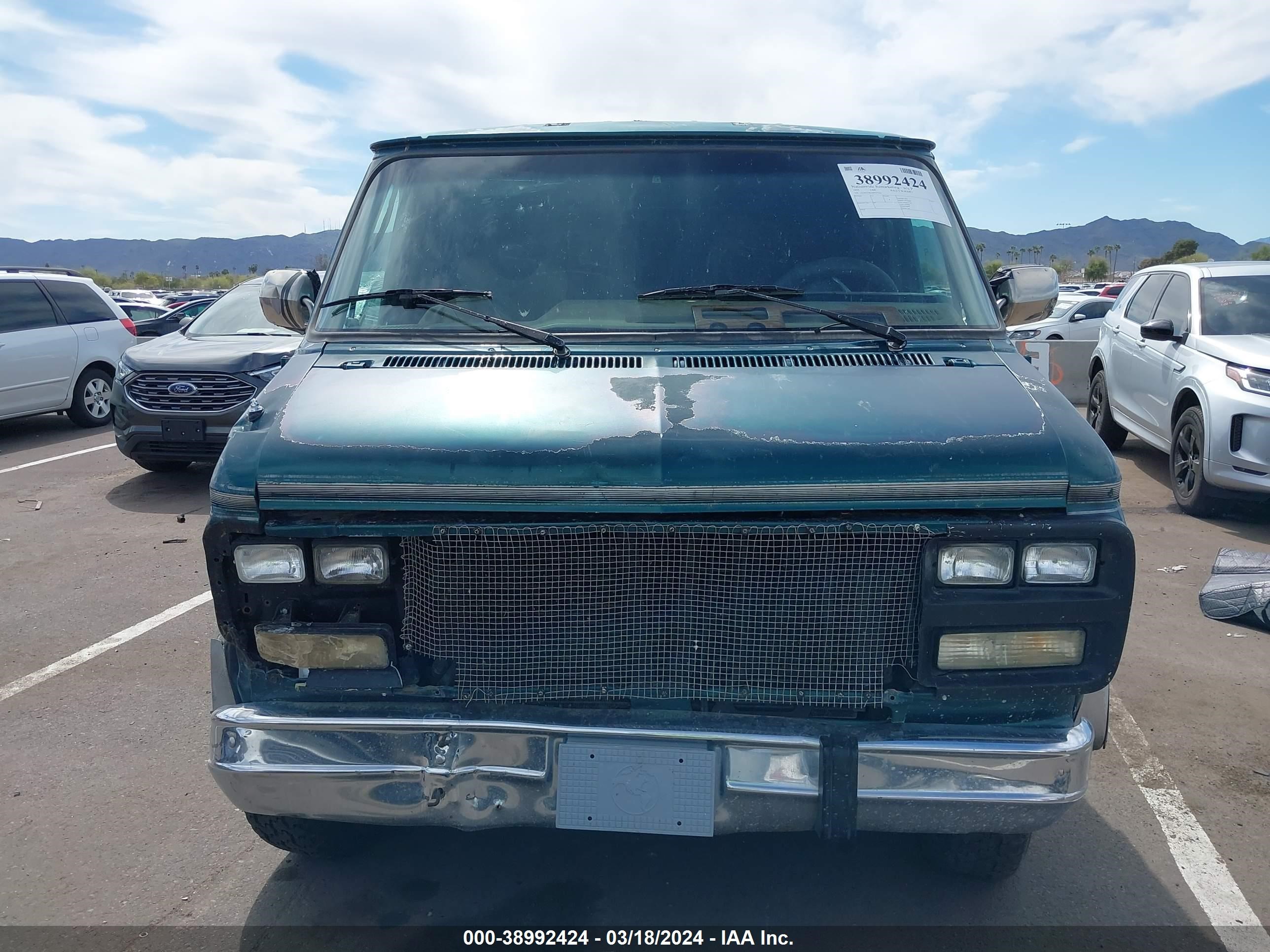 Photo 11 VIN: 1GDEG25KXSF557162 - GMC RALLY WAGON 