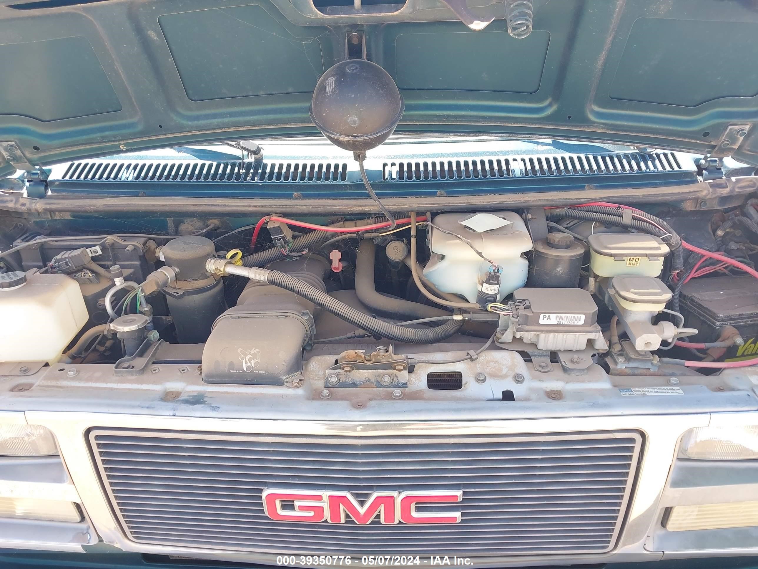 Photo 9 VIN: 1GDEG25Z6SF506108 - GMC RALLY WAGON 