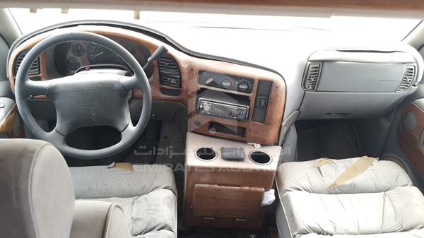 Photo 10 VIN: 1GDEL19W0TB517829 - GMC SAFARI 