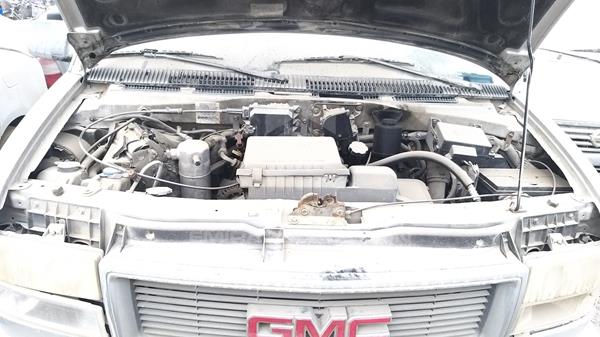 Photo 24 VIN: 1GDEL19W0TB517829 - GMC SAFARI 