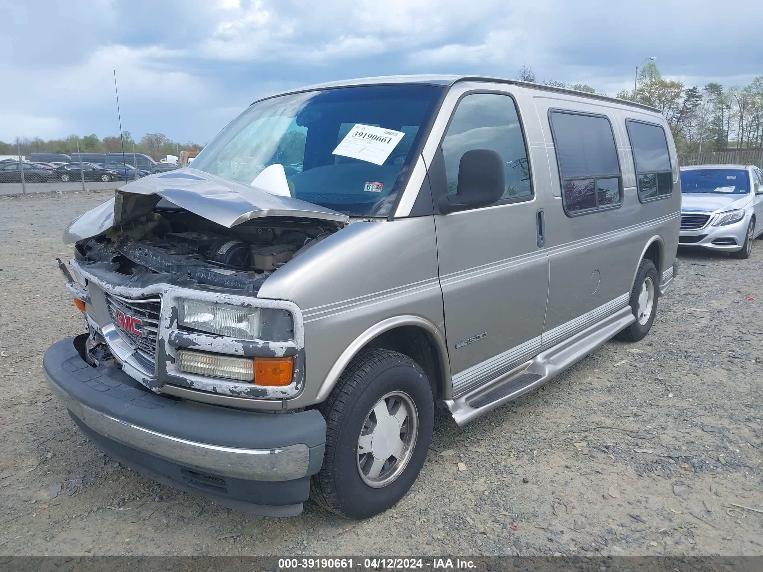 Photo 1 VIN: 1GDFG15M421164190 - GMC SAVANA 