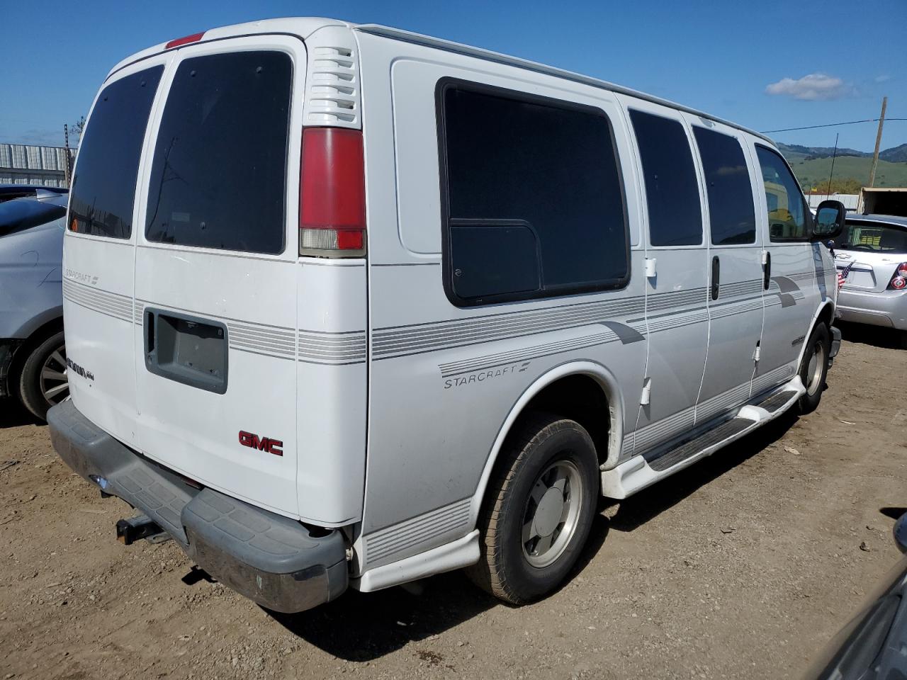 Photo 2 VIN: 1GDFG15R111108184 - GMC SAVANA 