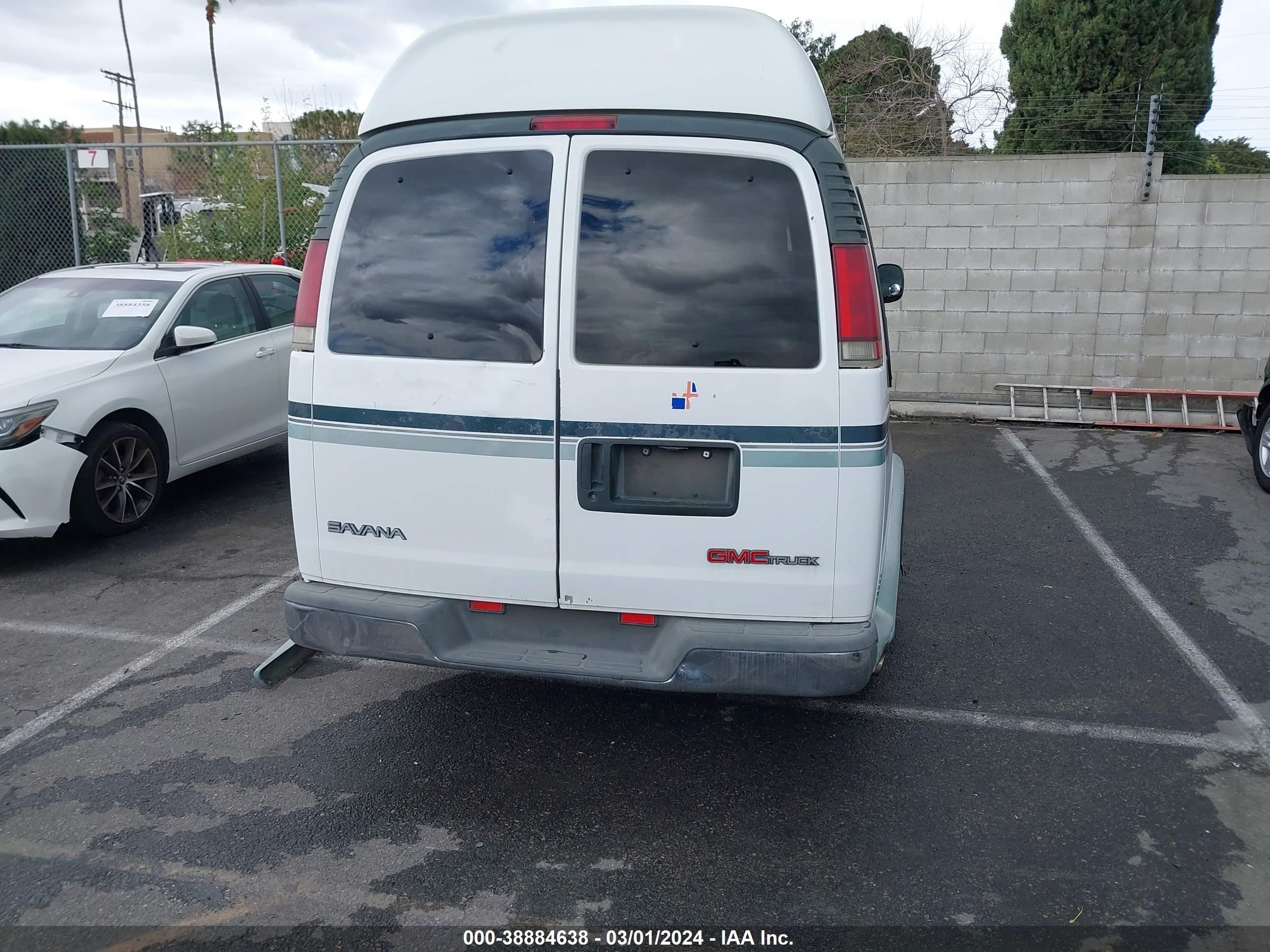 Photo 15 VIN: 1GDFG15R3V1009274 - GMC SAVANA 