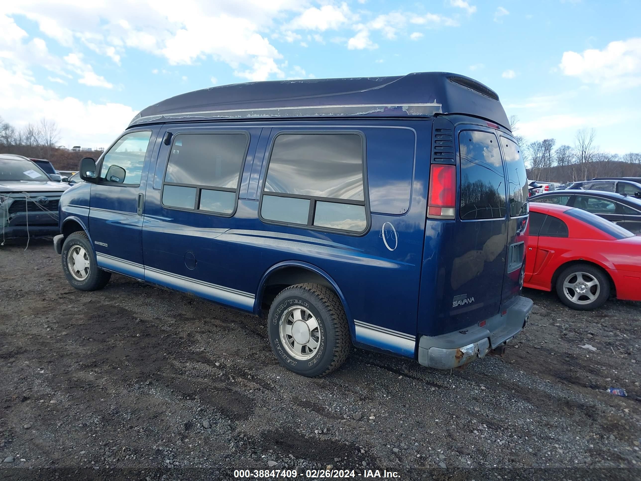 Photo 2 VIN: 1GDFG15R511107278 - GMC SAVANA 