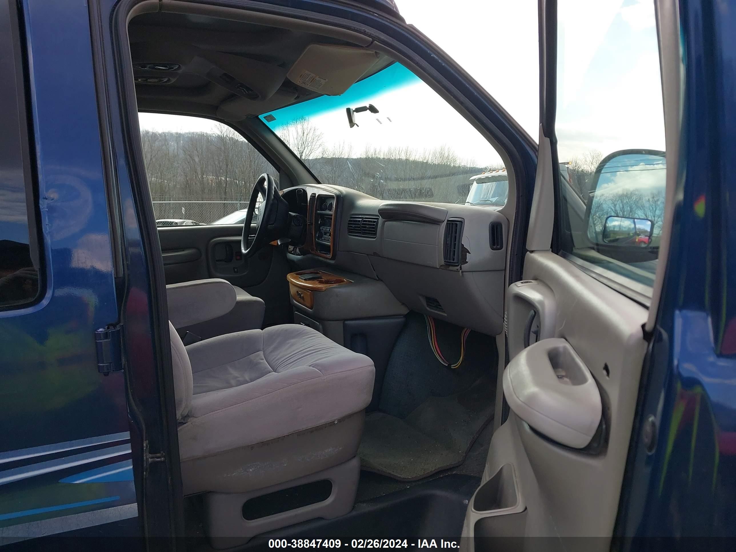 Photo 4 VIN: 1GDFG15R511107278 - GMC SAVANA 