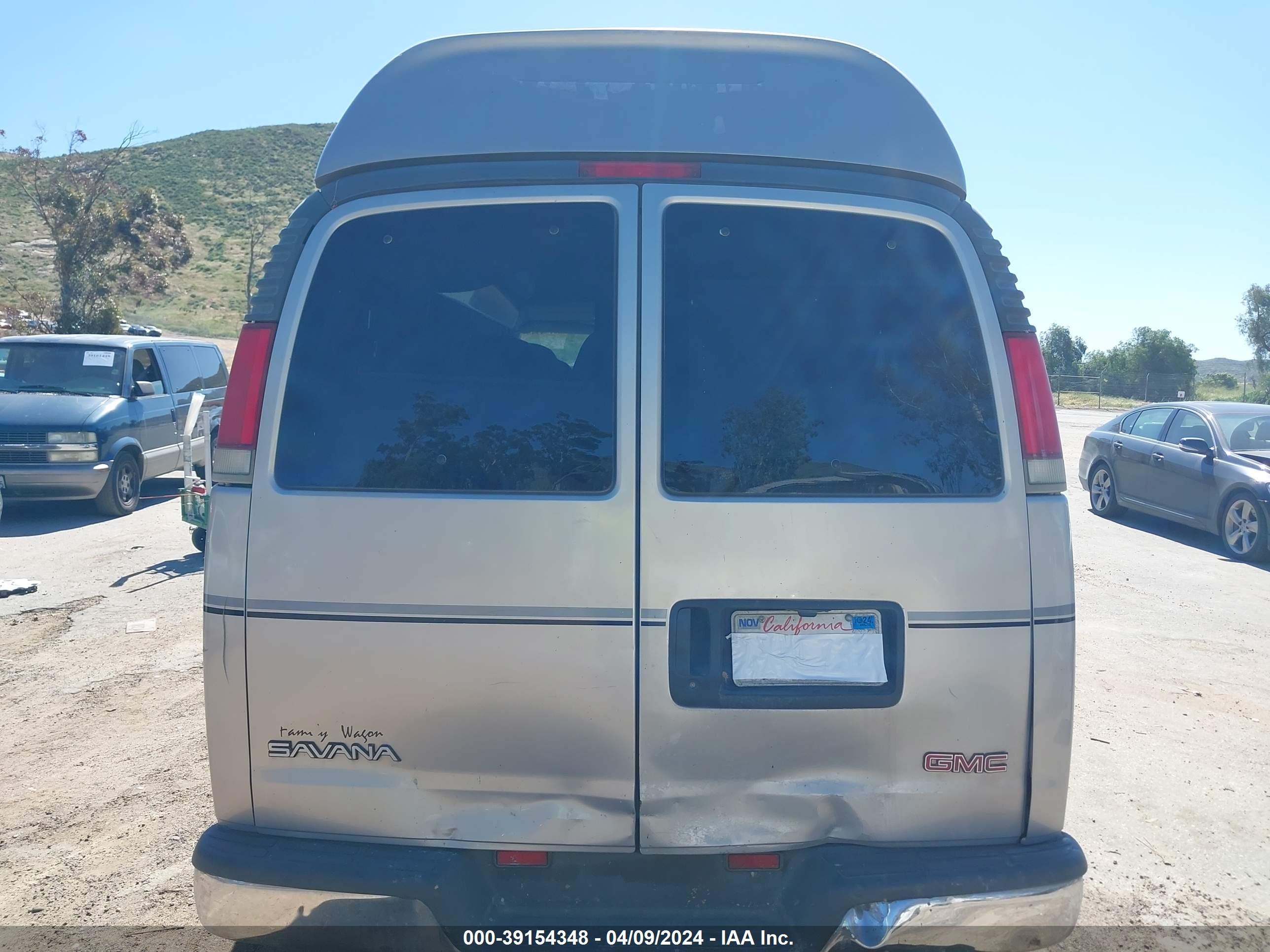 Photo 15 VIN: 1GDFG15R9W1081808 - GMC SAVANA 