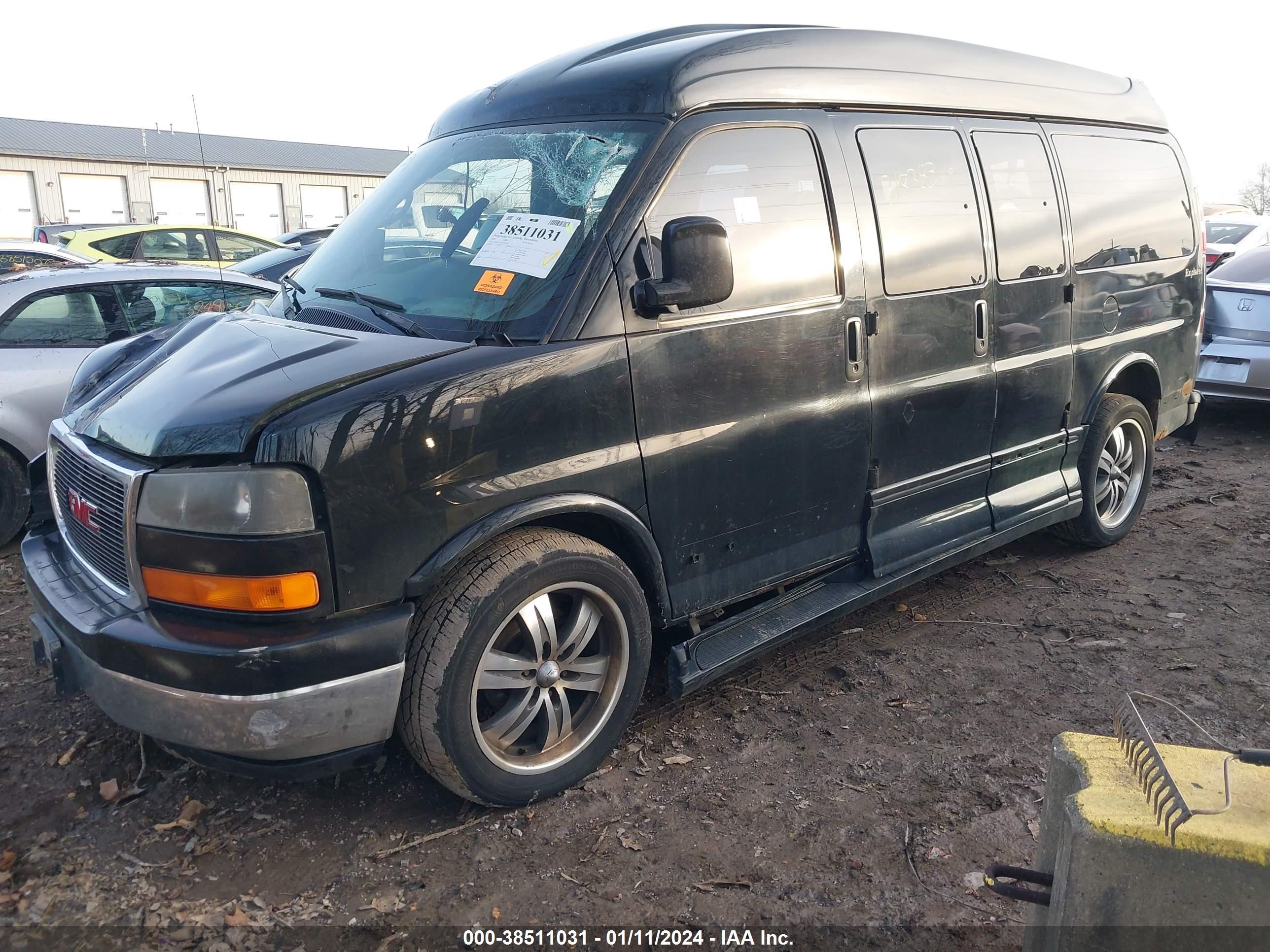 Photo 1 VIN: 1GDFG15T851238156 - GMC SAVANA 