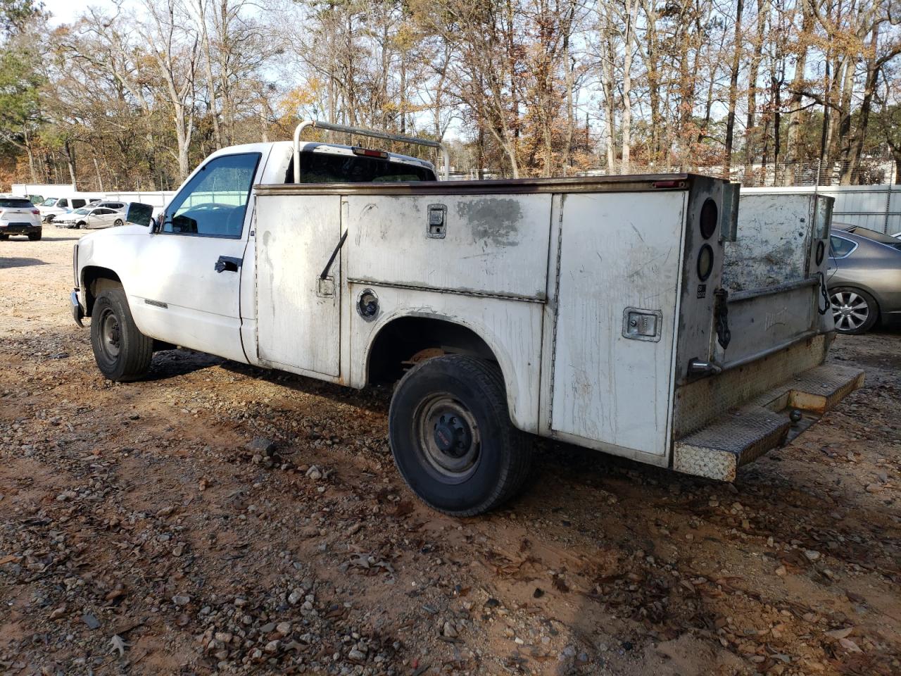 Photo 1 VIN: 1GDGC24R1WE556092 - GMC SIERRA 