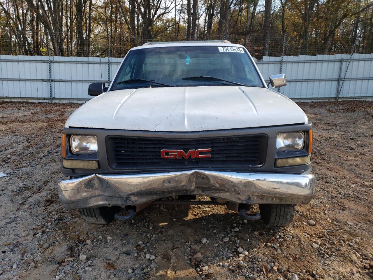 Photo 4 VIN: 1GDGC24R1WE556092 - GMC SIERRA 