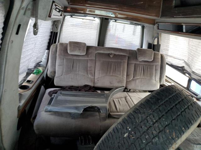 Photo 9 VIN: 1GDGG25R0X1136058 - GMC SAVANA RV 